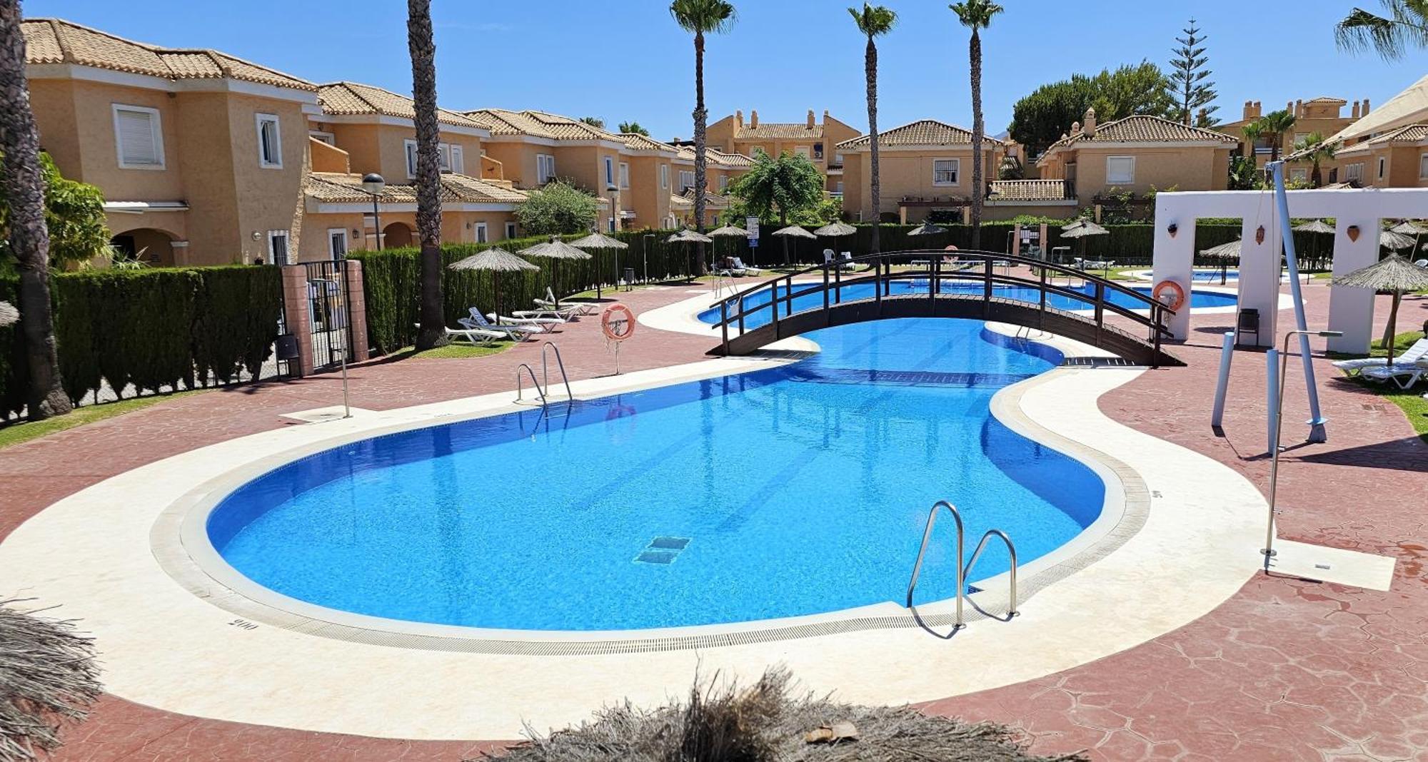 Homes Of Spain, Casa Duplex Playas Del Sur, 400m Del Mar , Wifi Holiday home *
