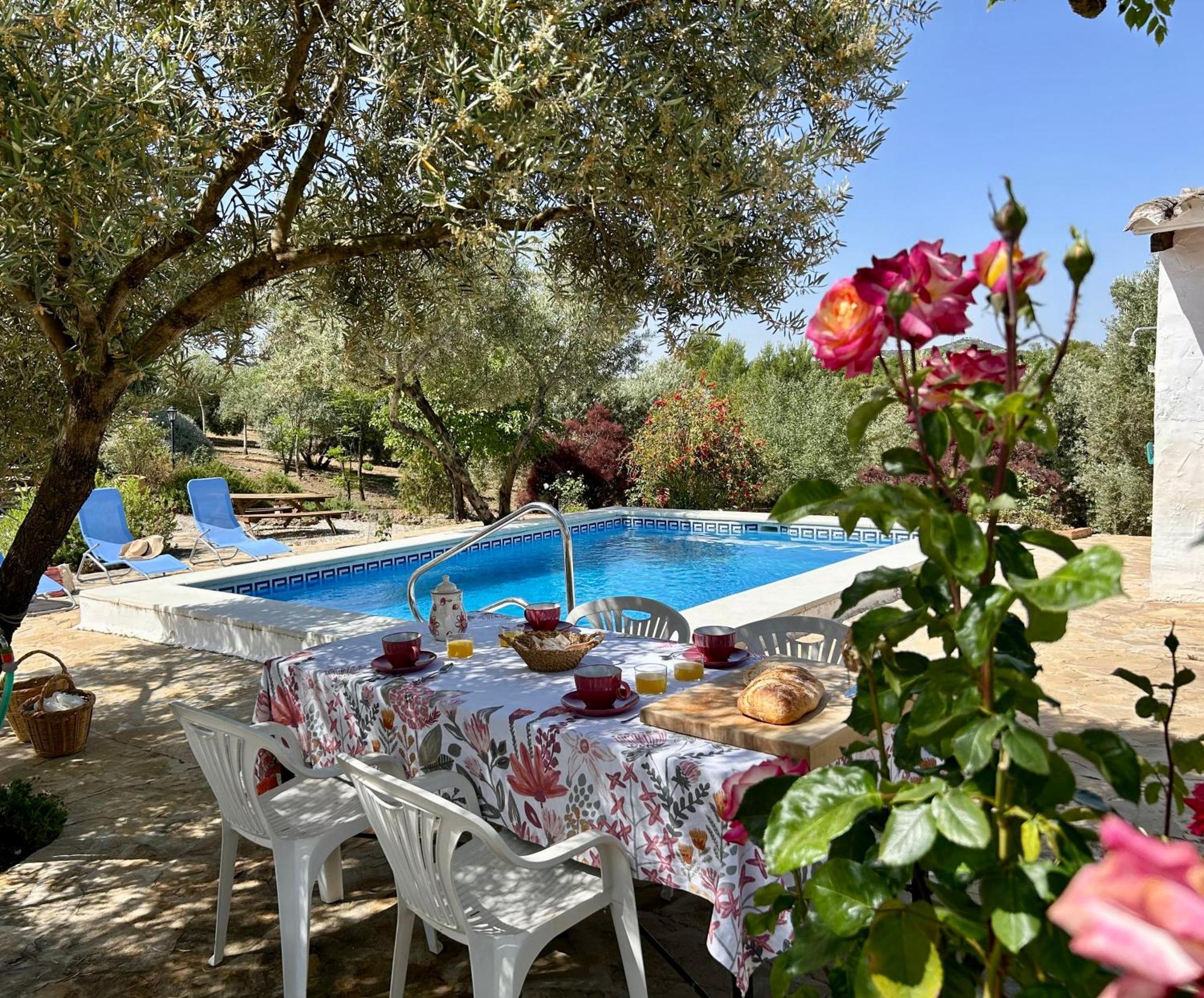 Tradicional Andaluza Con Piscina Privada Сasa de vacaciones Villanueva de Tapia
