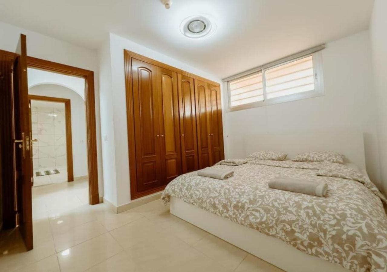 Seaview Splendor 2 Bedroom Modern Comfort Apartment