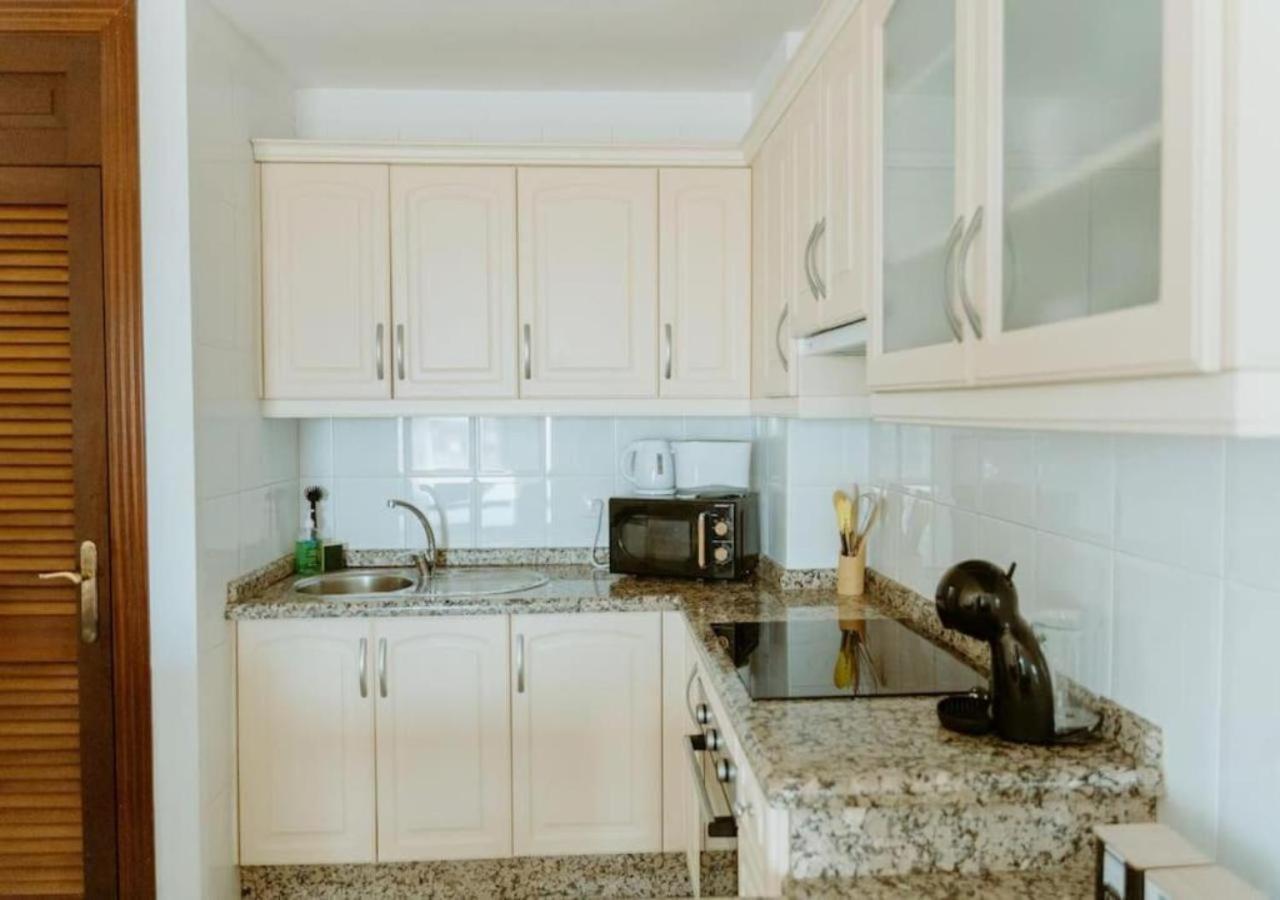 Seaview Splendor 2 Bedroom Modern Comfort *