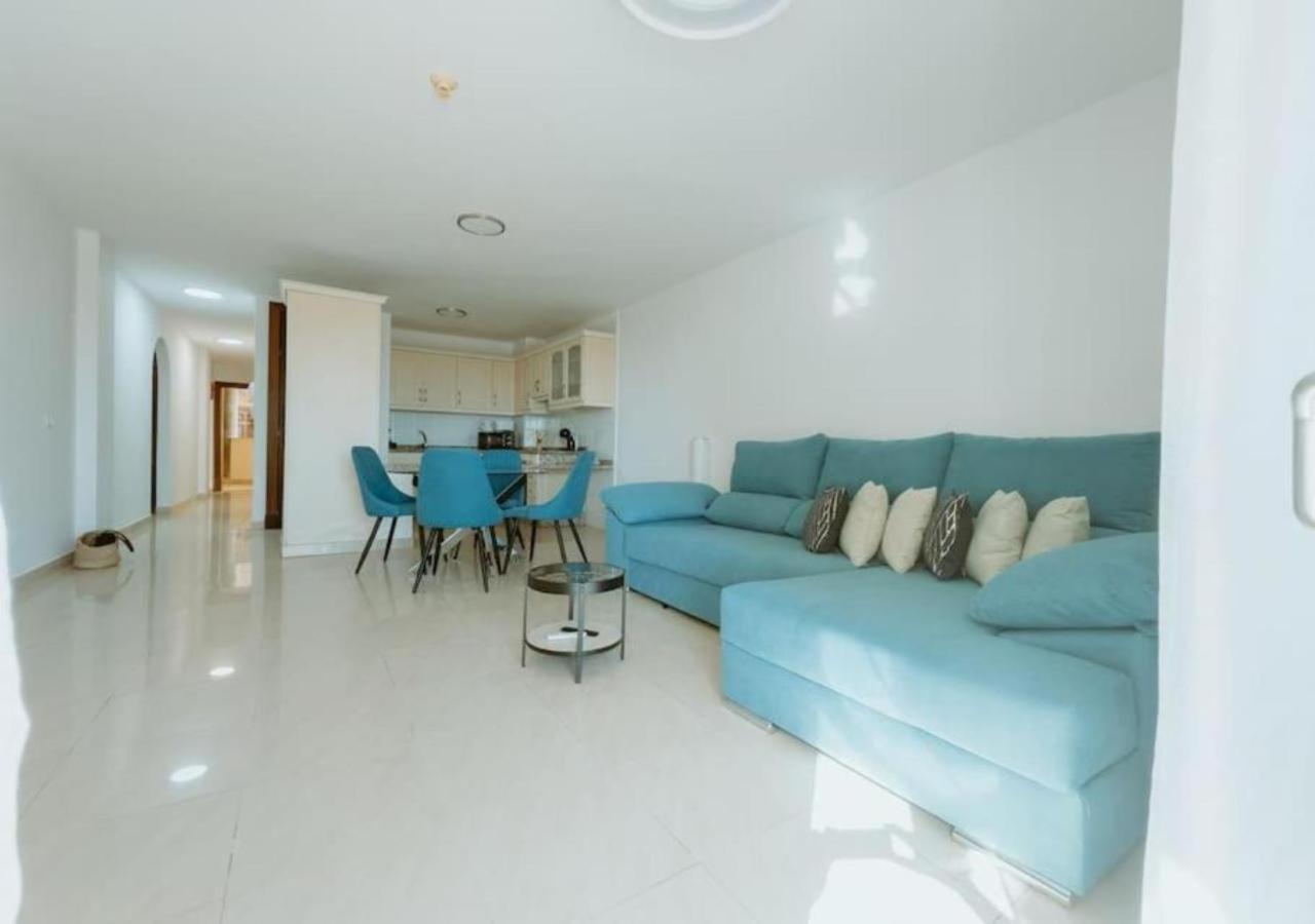 Seaview Splendor 2 Bedroom Modern Comfort Apartment