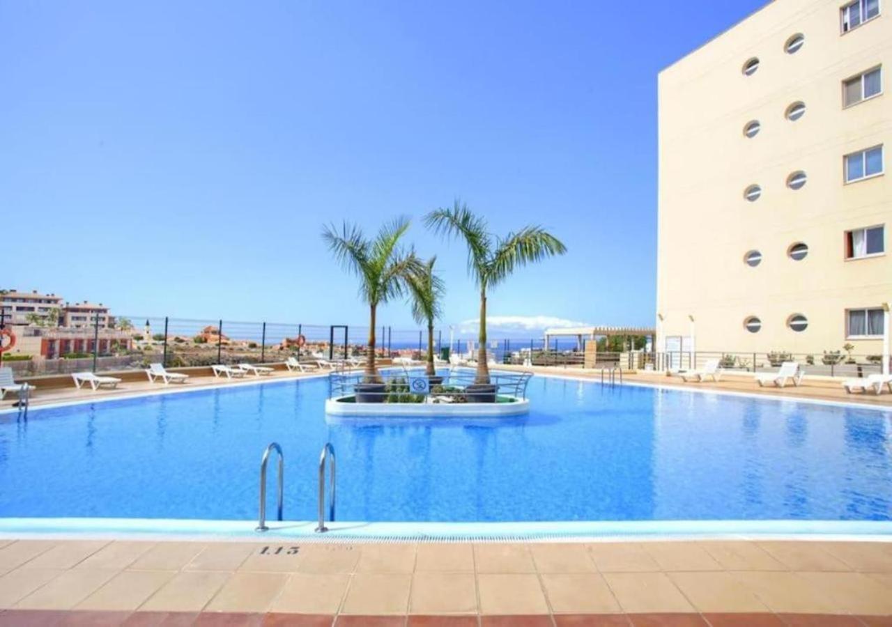 Apartment Seaview Splendor 2 Bedroom Modern Comfort