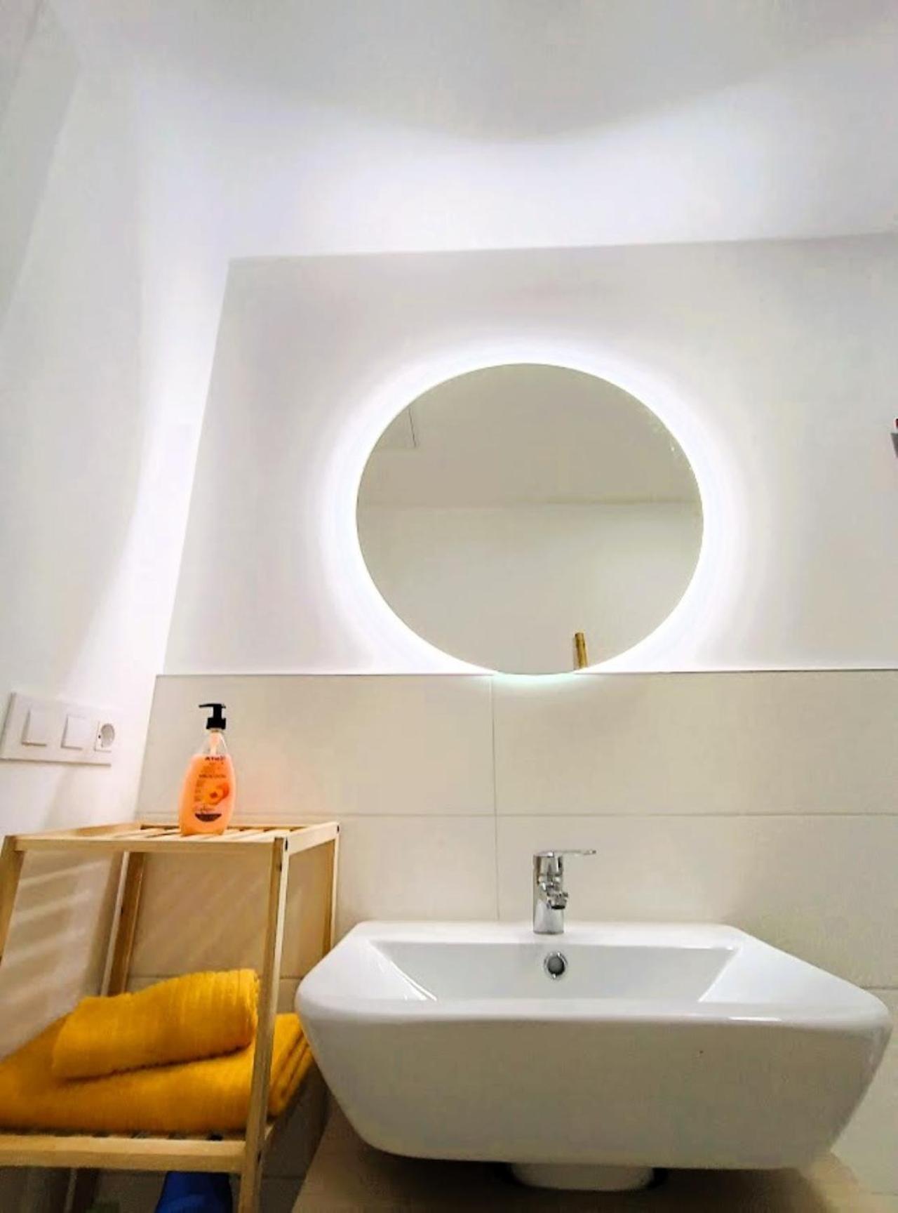Deluxe Apartment *
