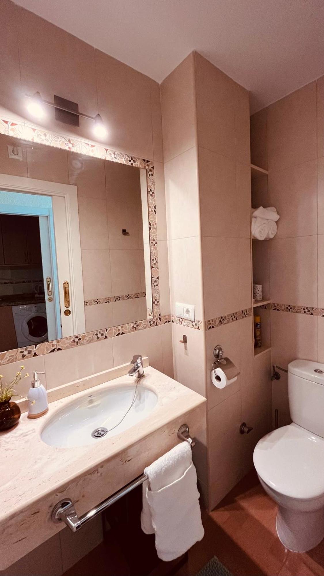 Coastal Feeling, Pools & Views Agata Apartamento