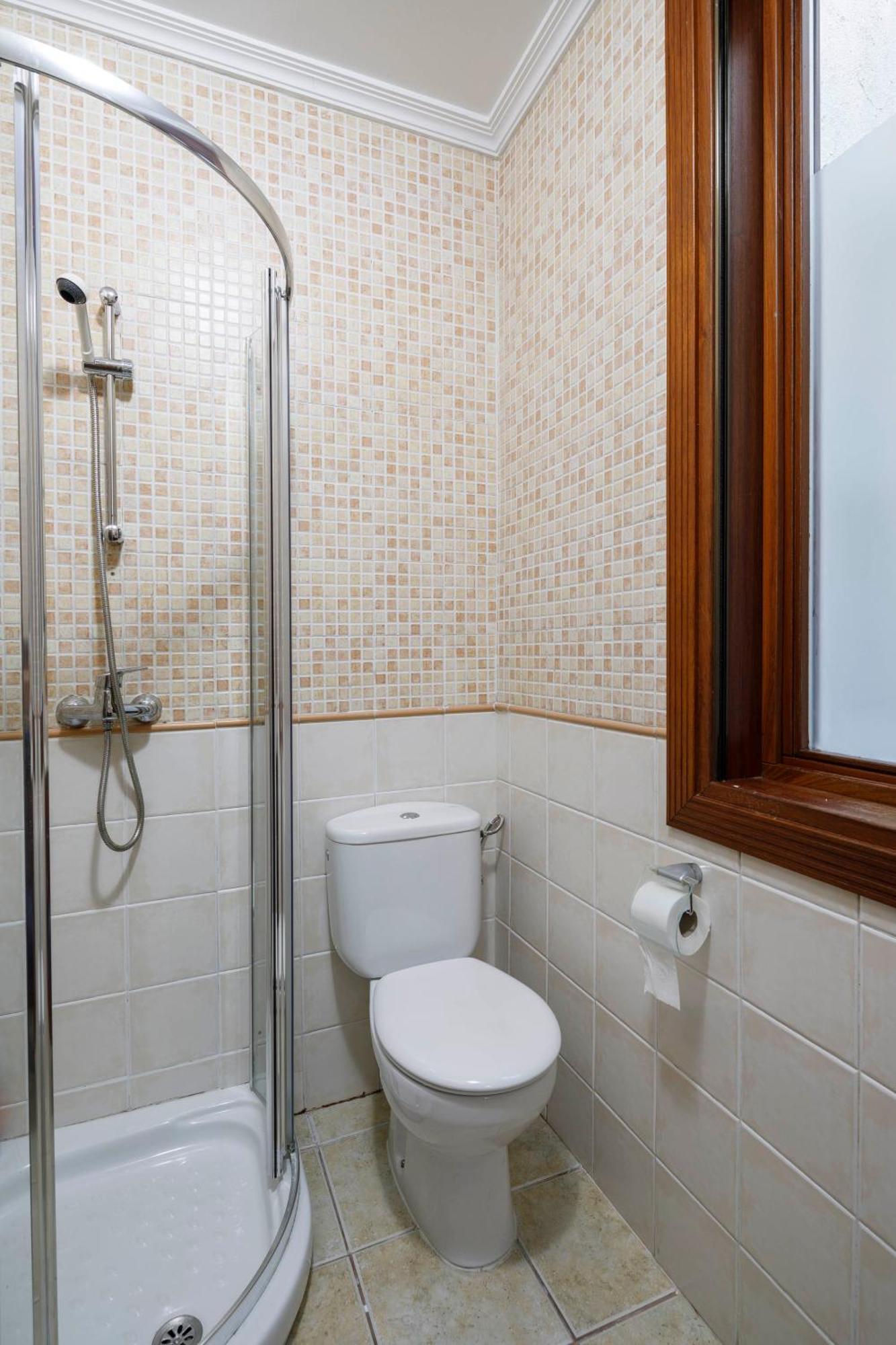 Con Encanto En El Casco Vello En Berbes Apartamento