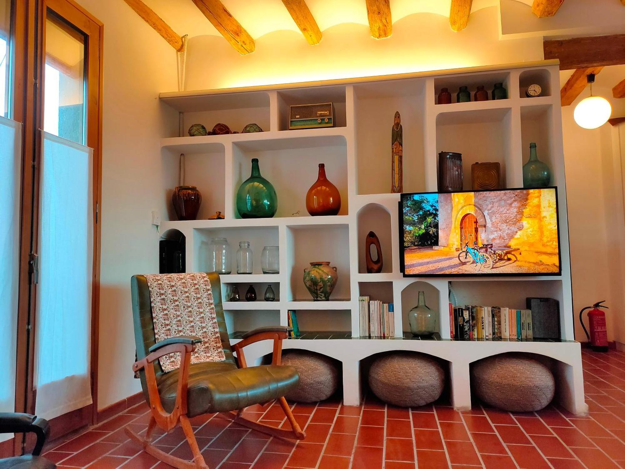 Les Voltes Ii - 3bd Gem In Hilltop Wine Village With Amazing Views