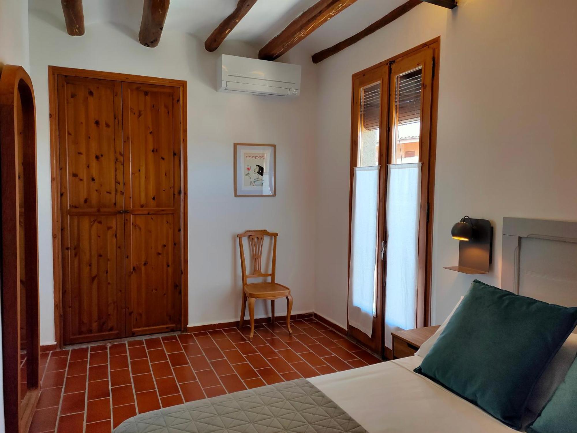 Les Voltes Ii - 3bd Gem In Hilltop Wine Village With Amazing Views * Barbará