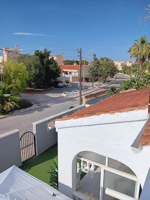 In La Marina With Cozy Garden And Private Solarium Сasa de vacaciones *