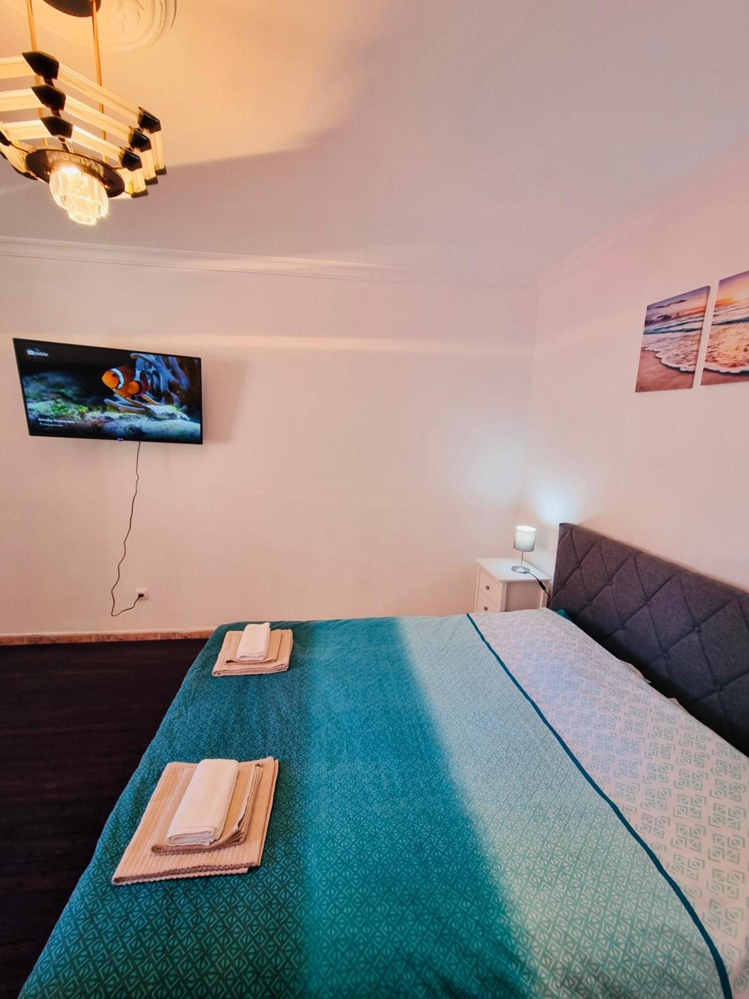 Newly Decorated Close To