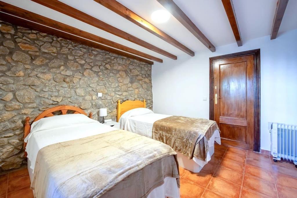 Casa De Petra * Entrambasaguas (Entrambasaguas)