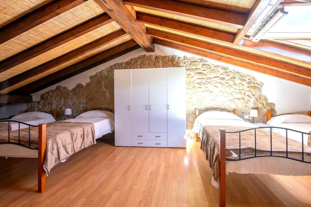 Casa De Petra Entrambasaguas (Entrambasaguas)