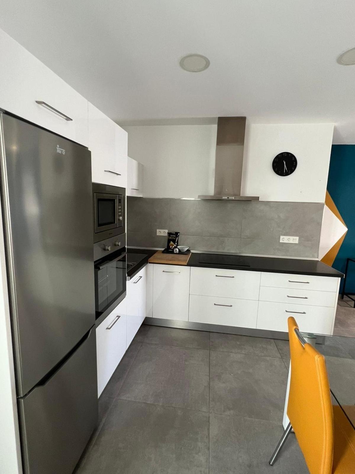Apartamento Piso En El Charco De San Gines *