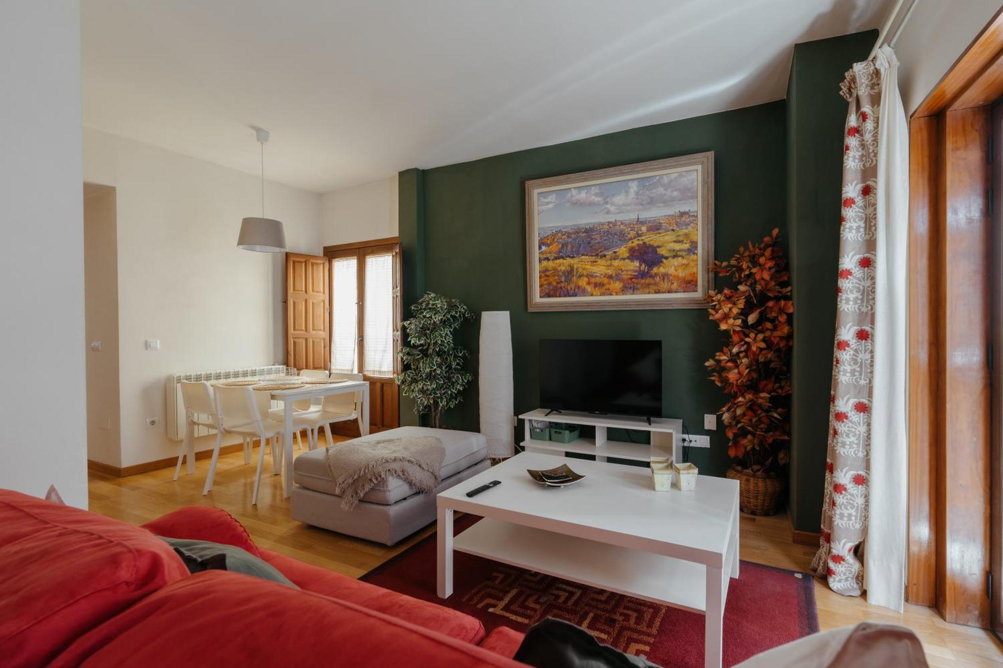 Serranos Apartment