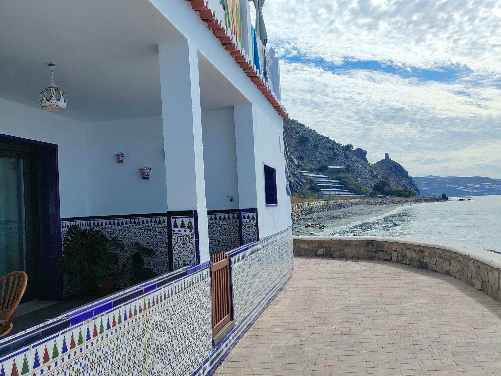 Apartment Seafront Homes