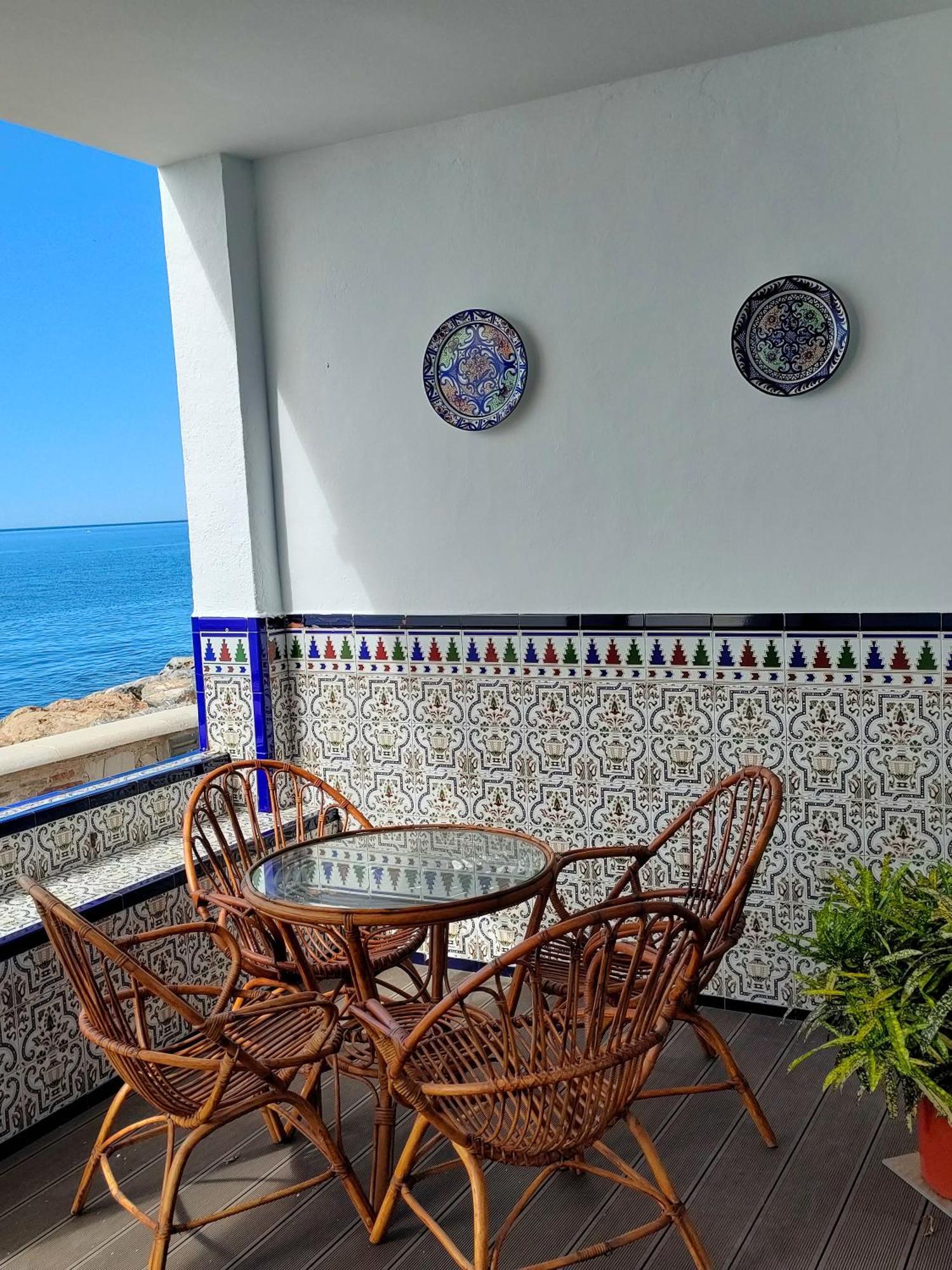 Apartment Seafront Homes Castillo de Banos