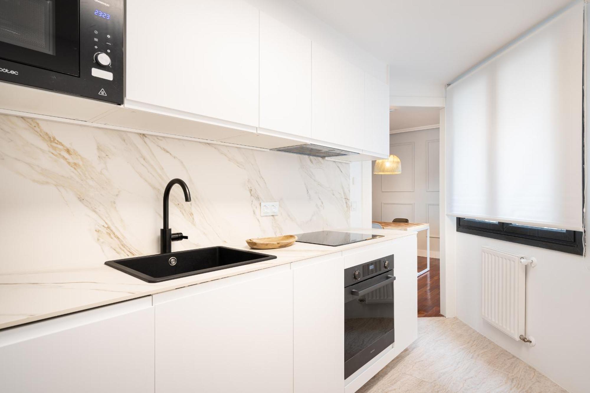 Helloasturias Oviedo, Un Espacio Luminoso Y Moderno En El Corazon De La Ciudad Apartamento