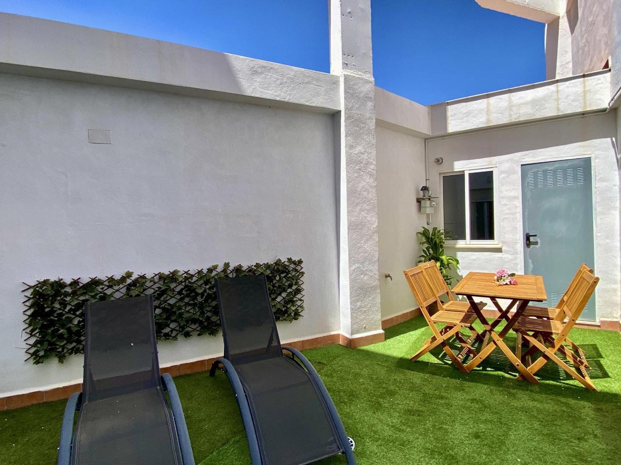 By Gloove Apartamento Biar