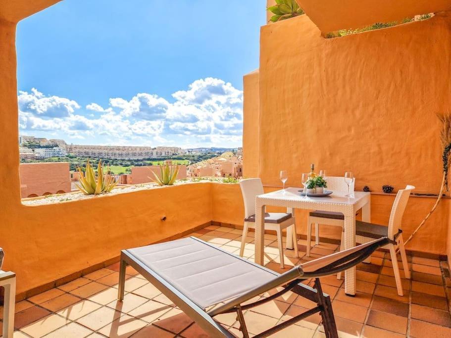 In Coto Real Duquesa - Sea View & Pools Manilva