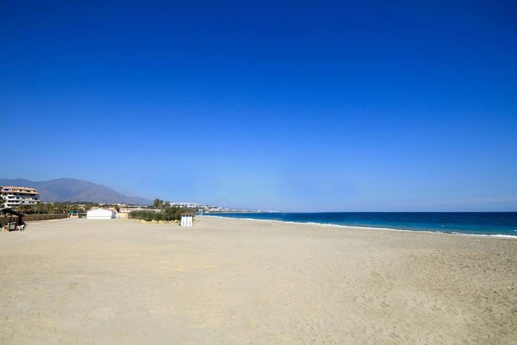 Apartment In Coto Real Duquesa - Sea View & Pools Manilva