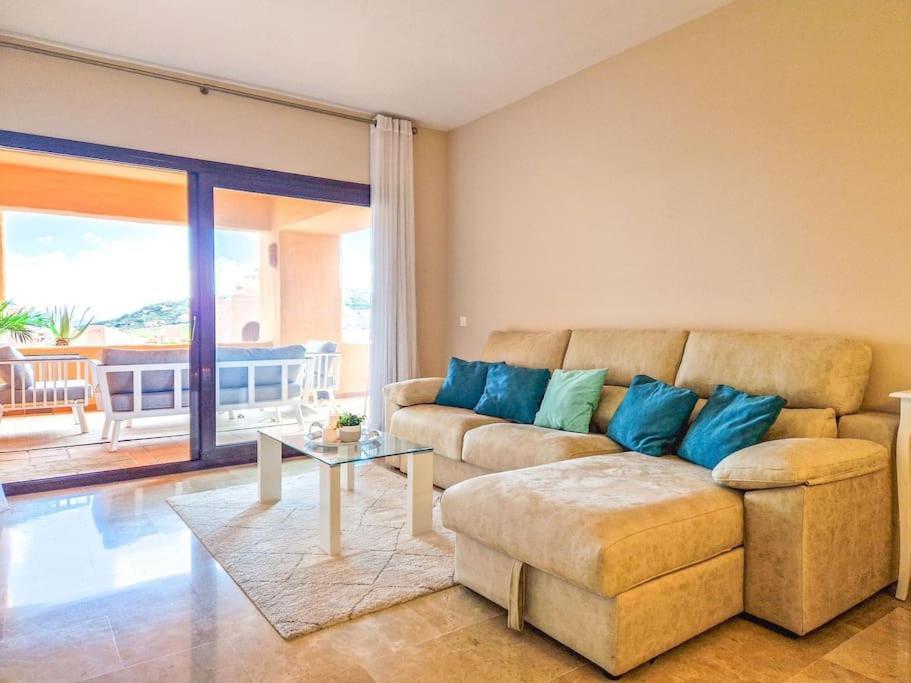 In Coto Real Duquesa - Sea View & Pools