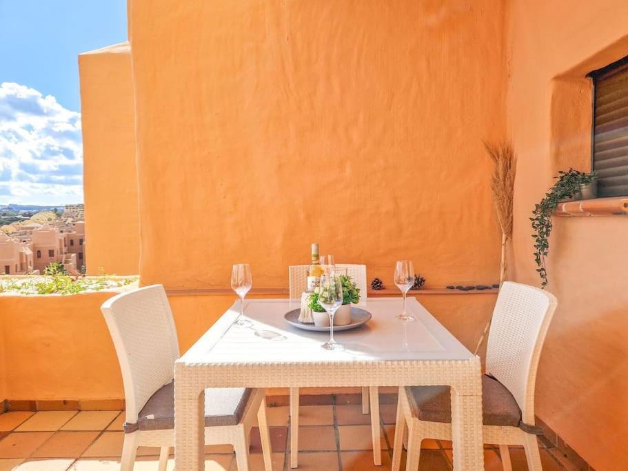 In Coto Real Duquesa - Sea View & Pools *