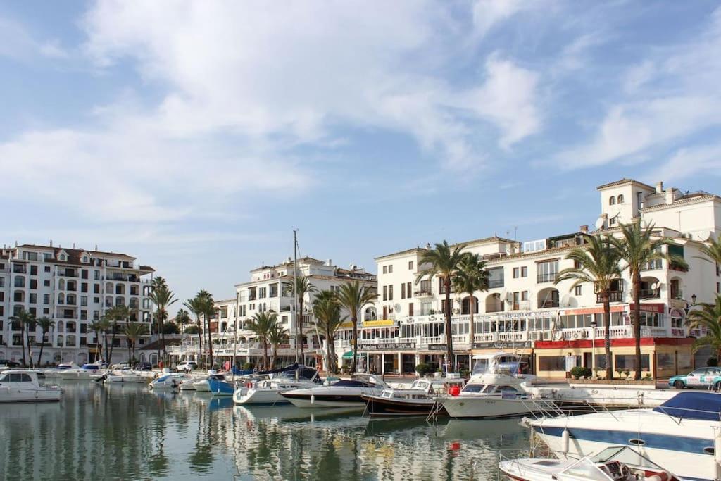 In Coto Real Duquesa - Sea View & Pools Apartment Manilva