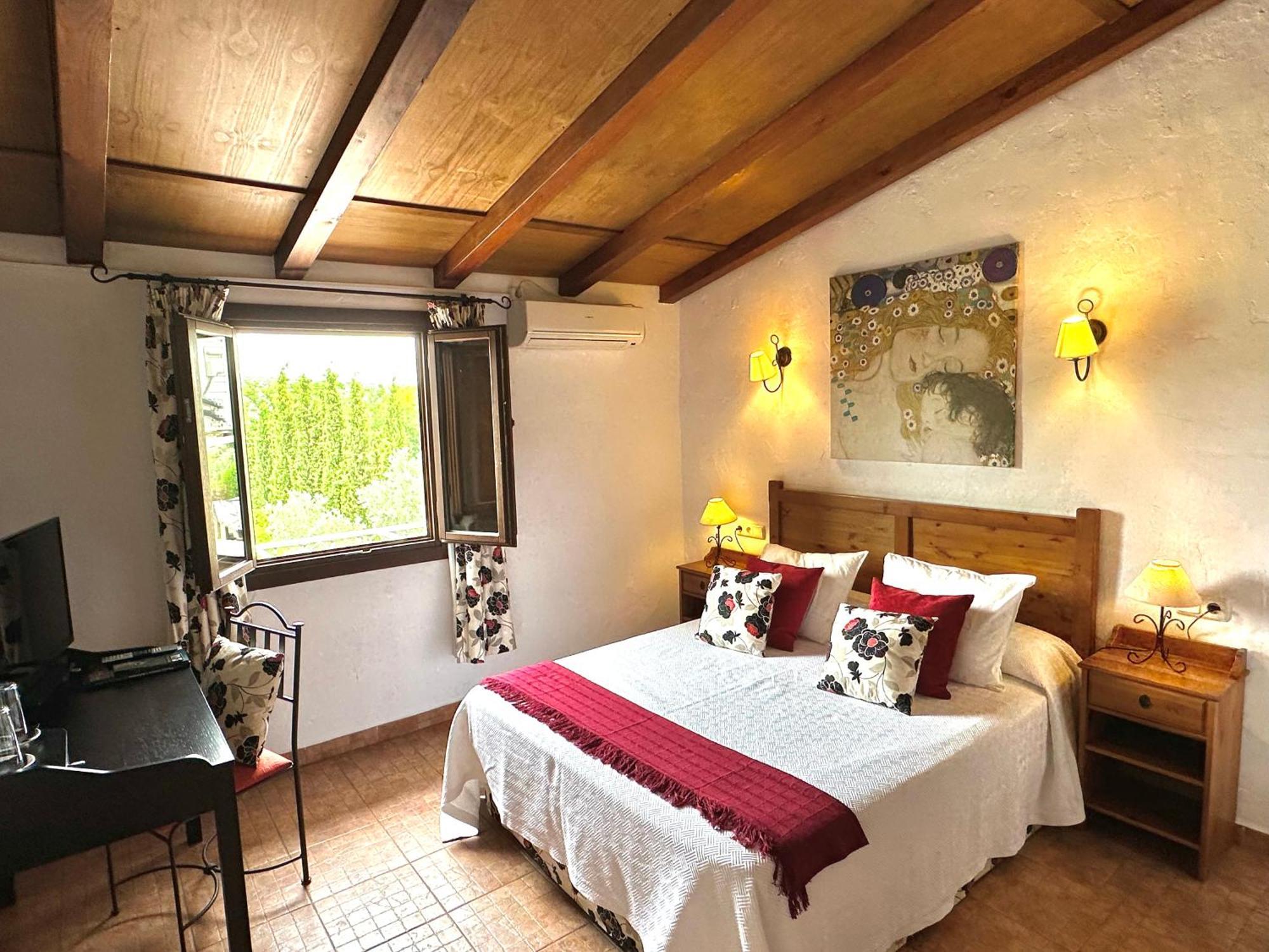 Hotel Rural La Paloma 2*
