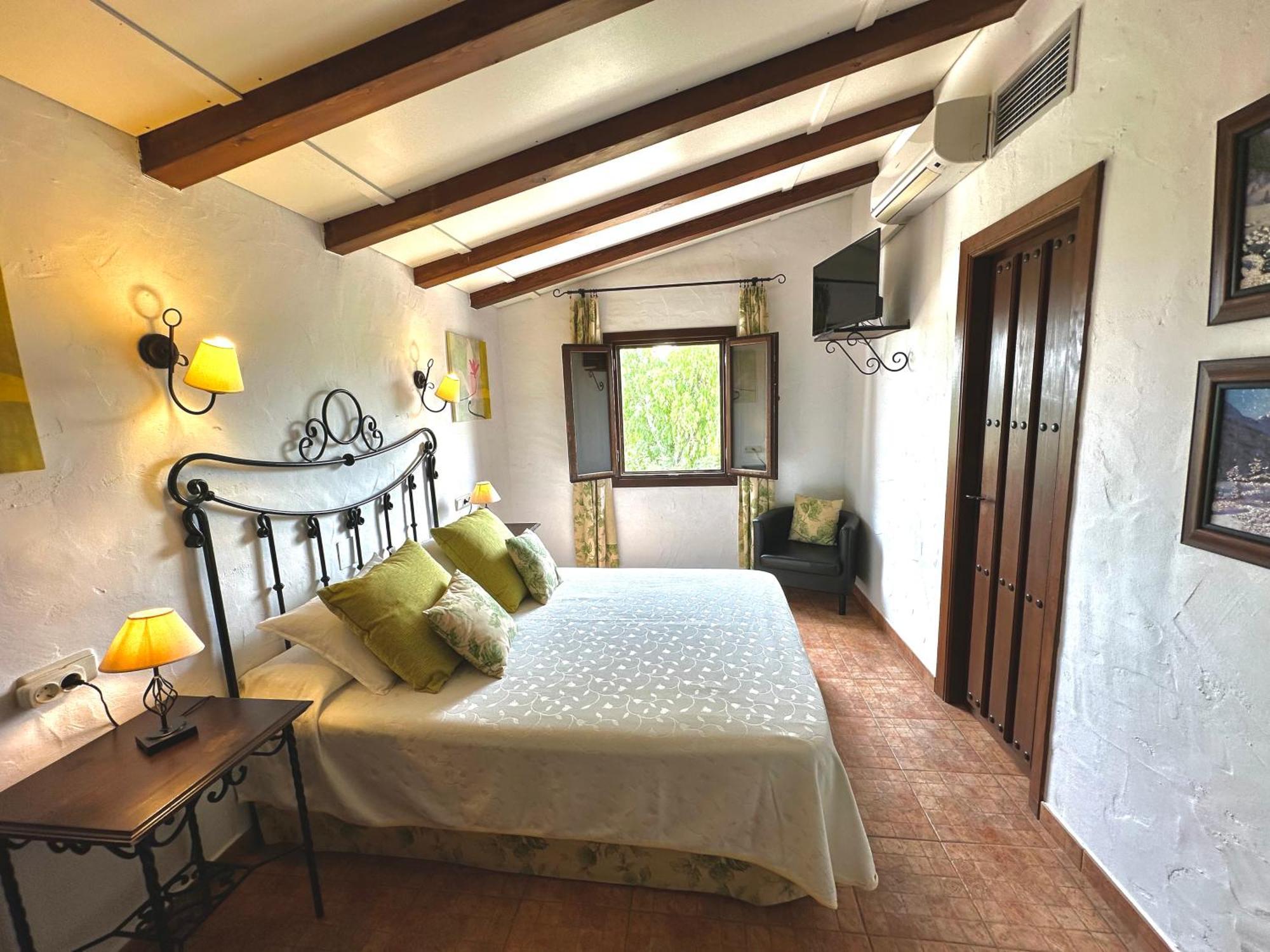 Rural La Paloma 2* Villanueva de Tapia