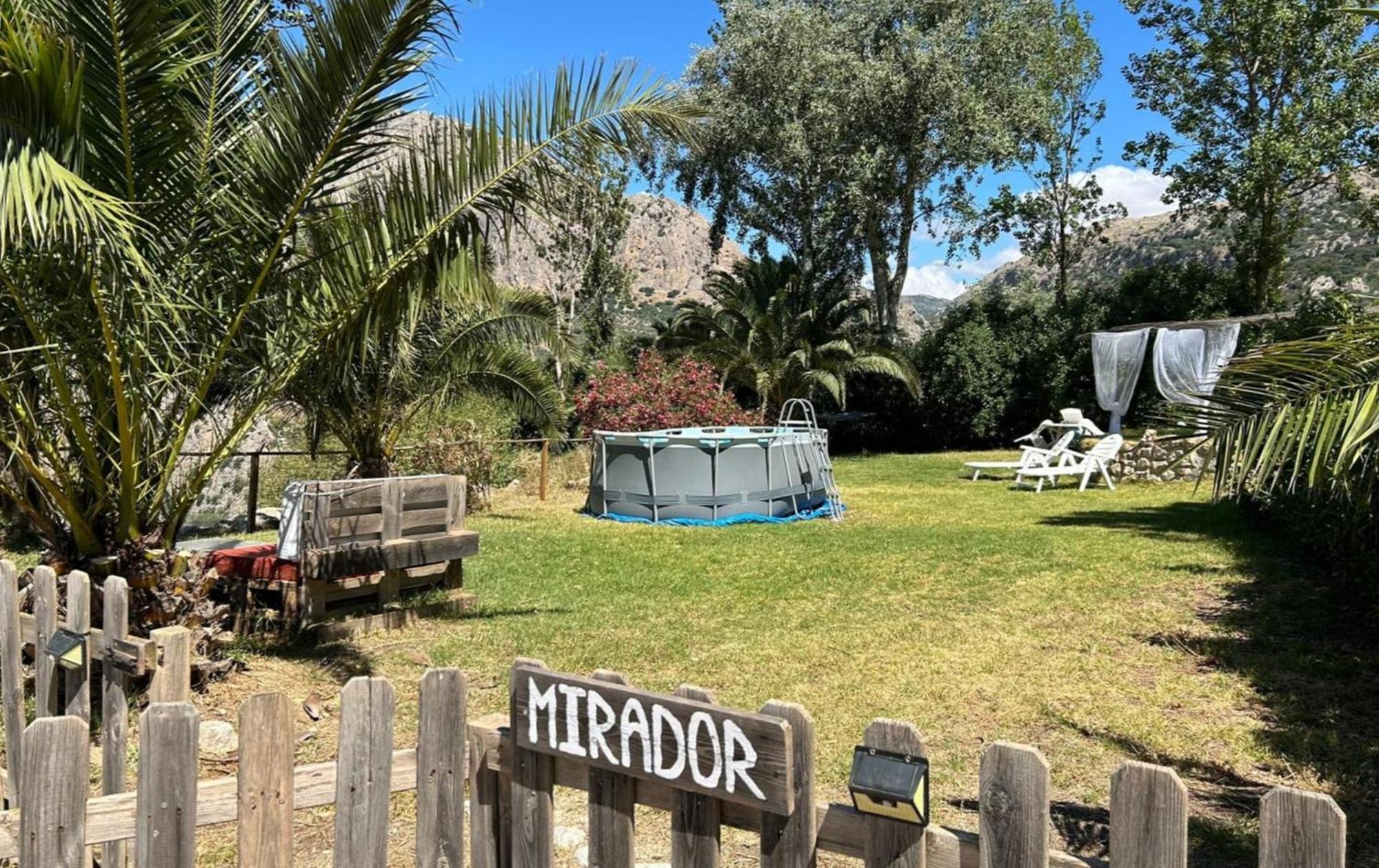 Cortijo Pulgarin Bajo Villa