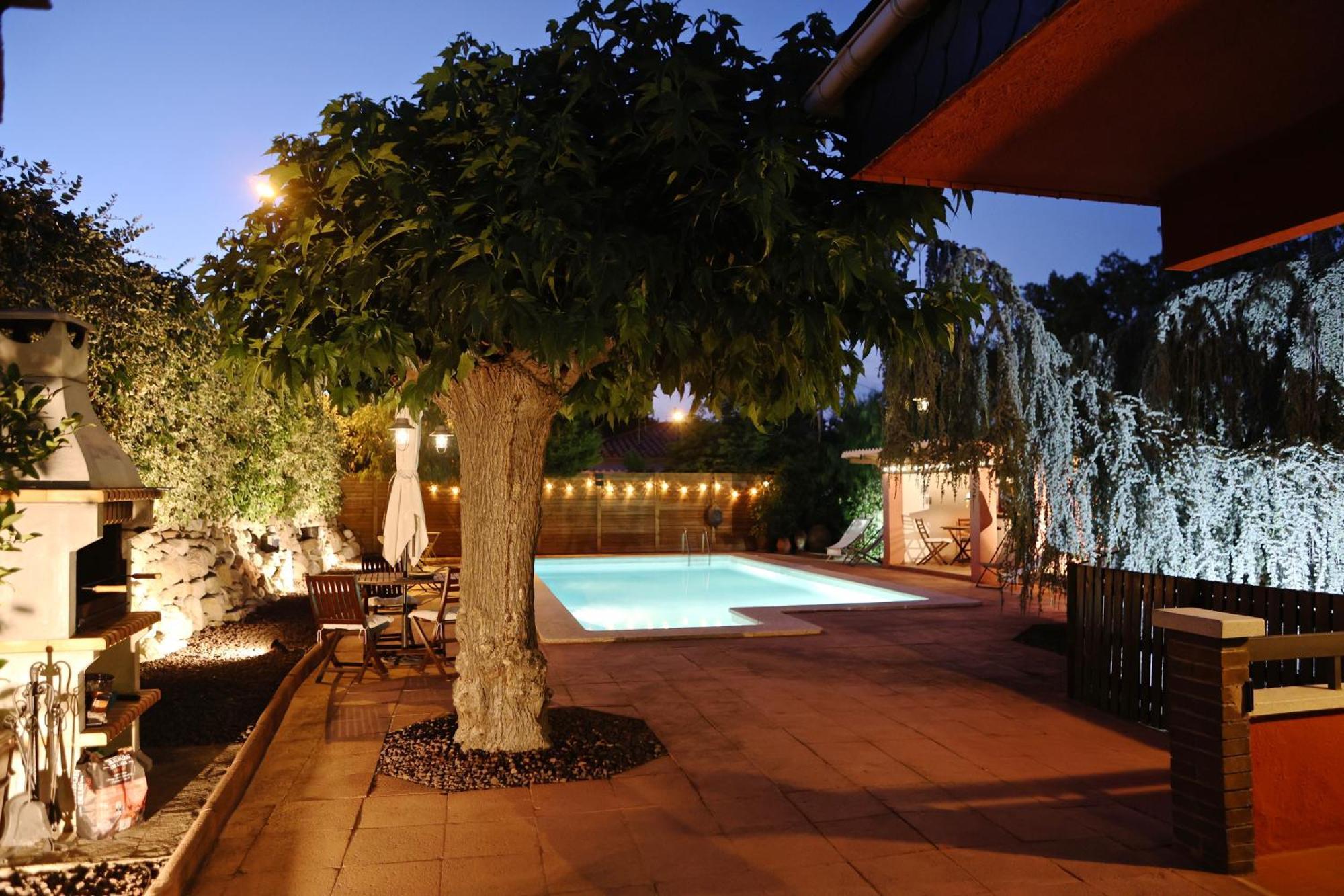 El Cedre Blau Vivienda Con Piscina En * Granollers