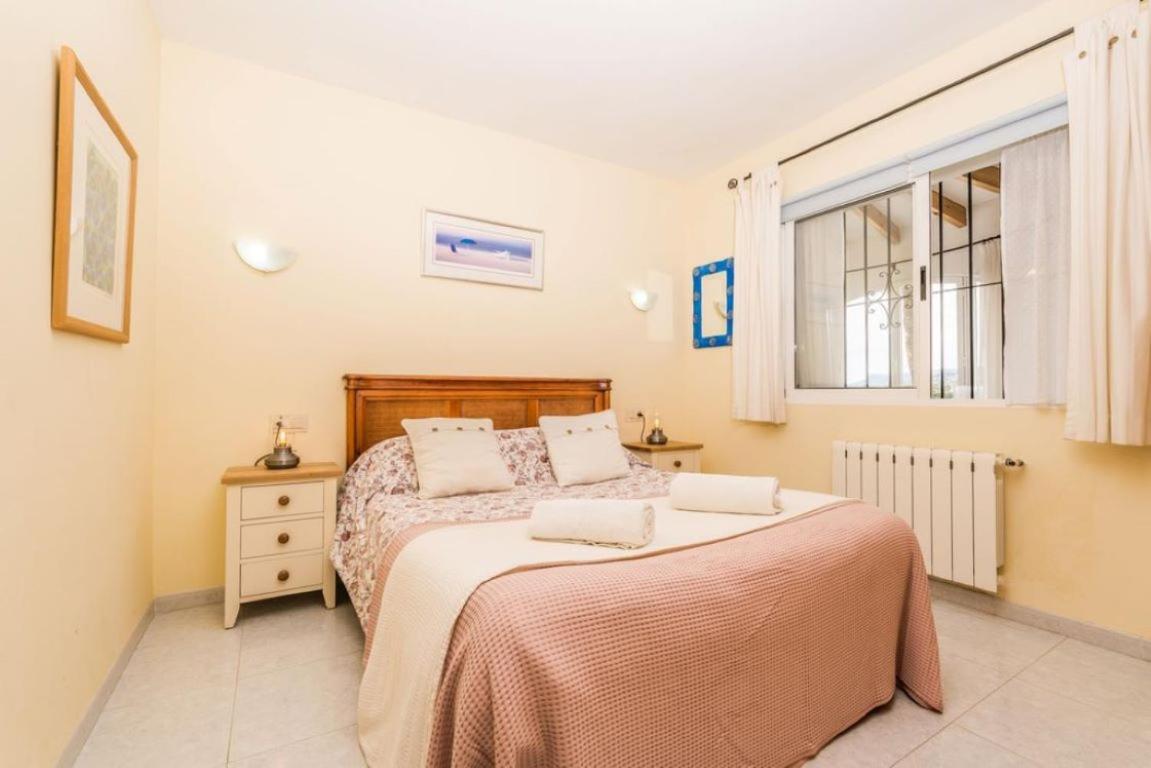 A Algemesi - Mandalay * Moraira