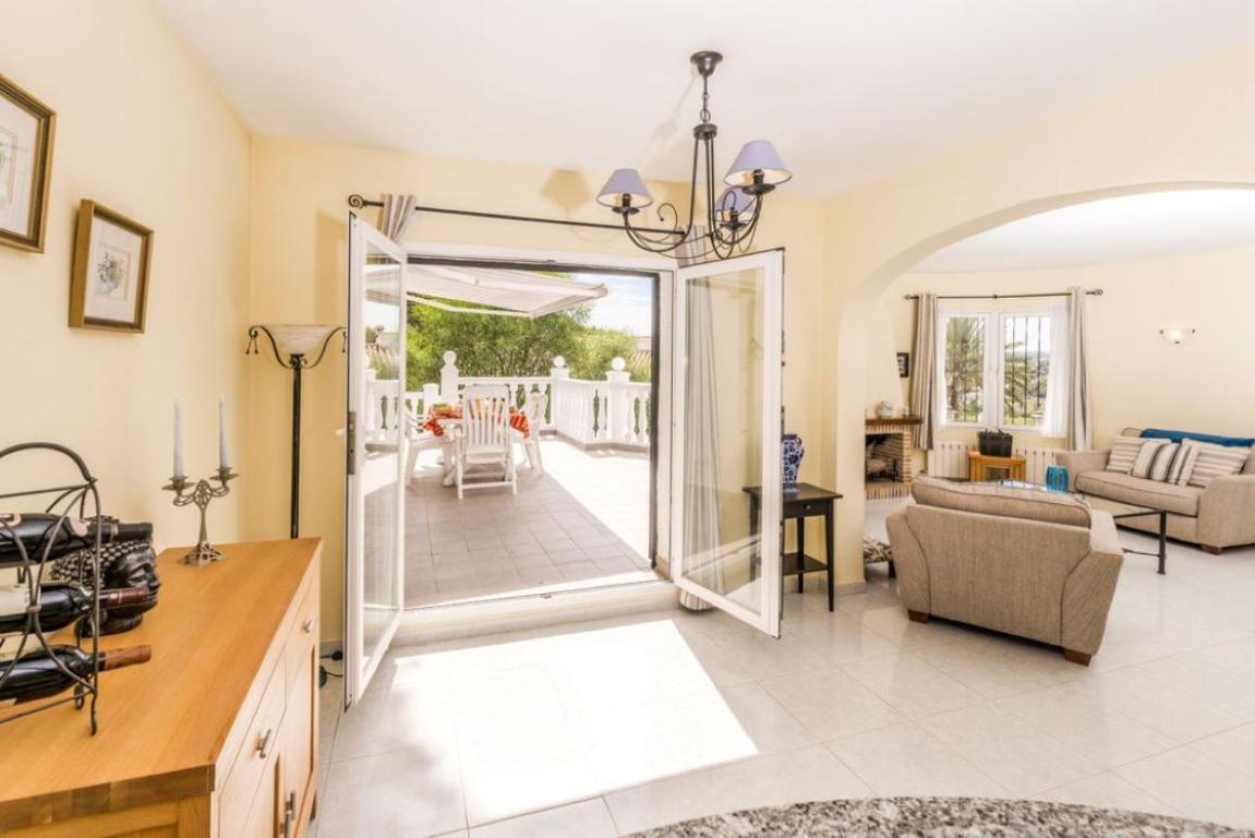 A Algemesi - Mandalay * Moraira