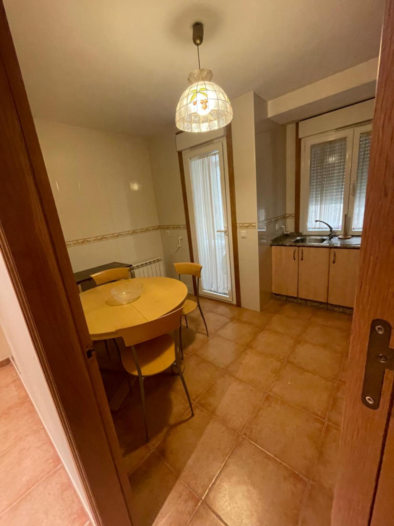Apartment En A 200m De La Playa Ribeira