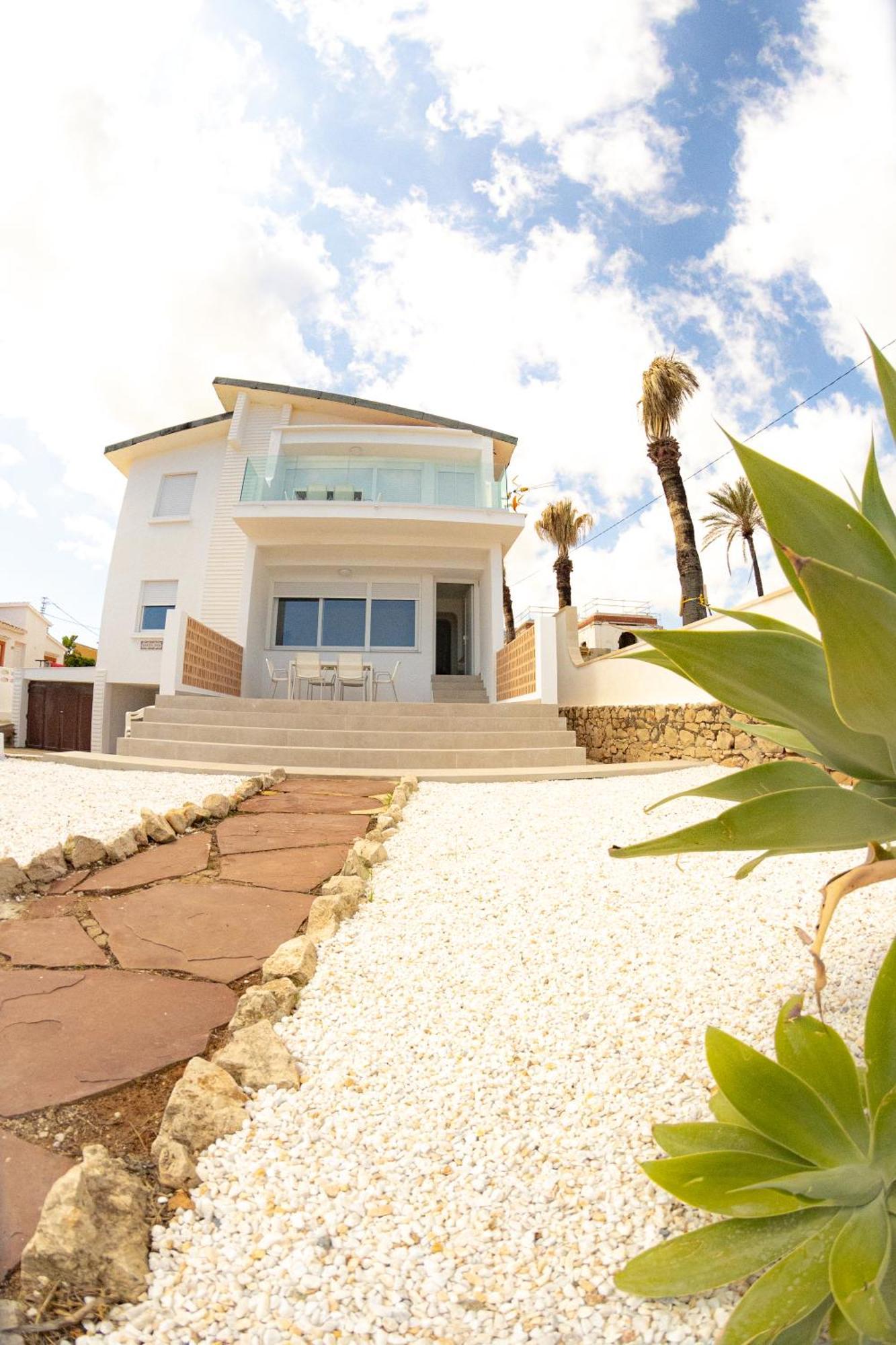 Apartamento Vistas Y Terraza Panoramica Frente Al Mar En Denia, Rotas *
