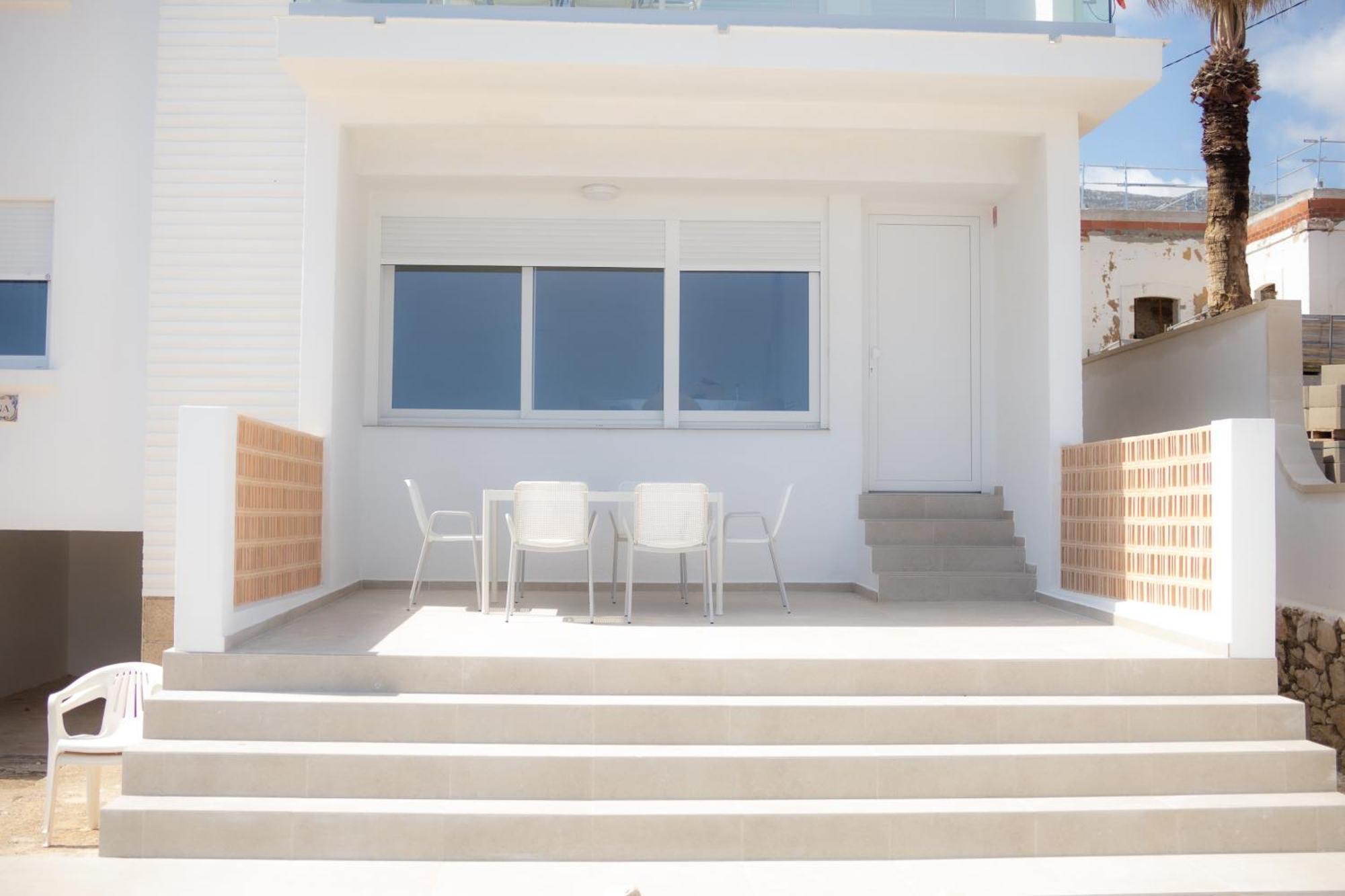 Vistas Y Terraza Panoramica Frente Al Mar En Denia, Rotas Dénia