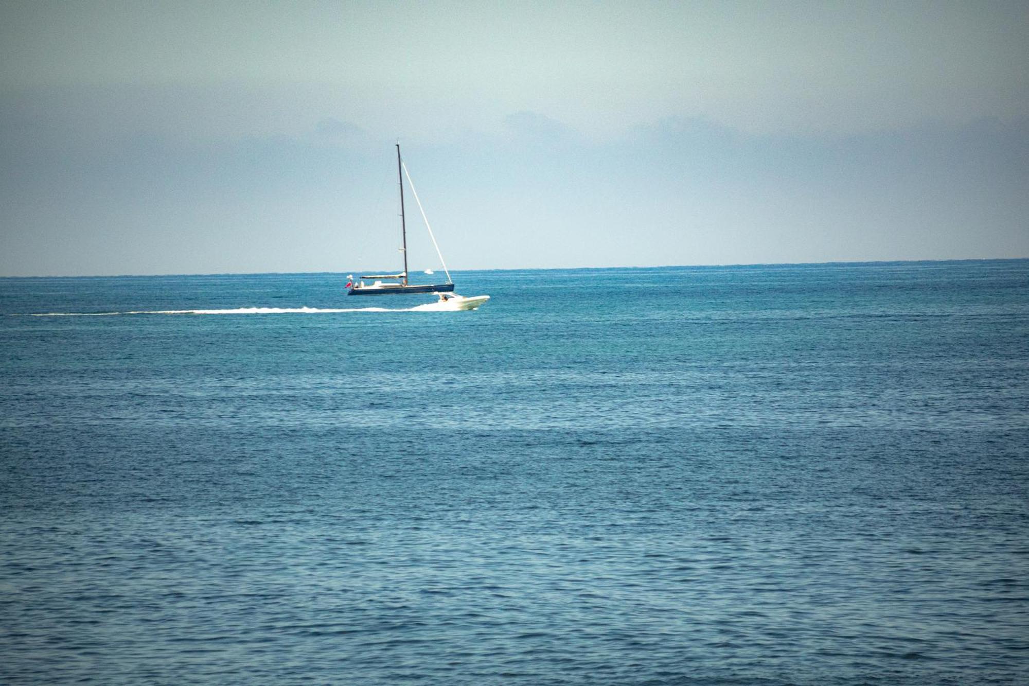 Vistas Y Terraza Panoramica Frente Al Mar En Denia, Rotas Apartamento *