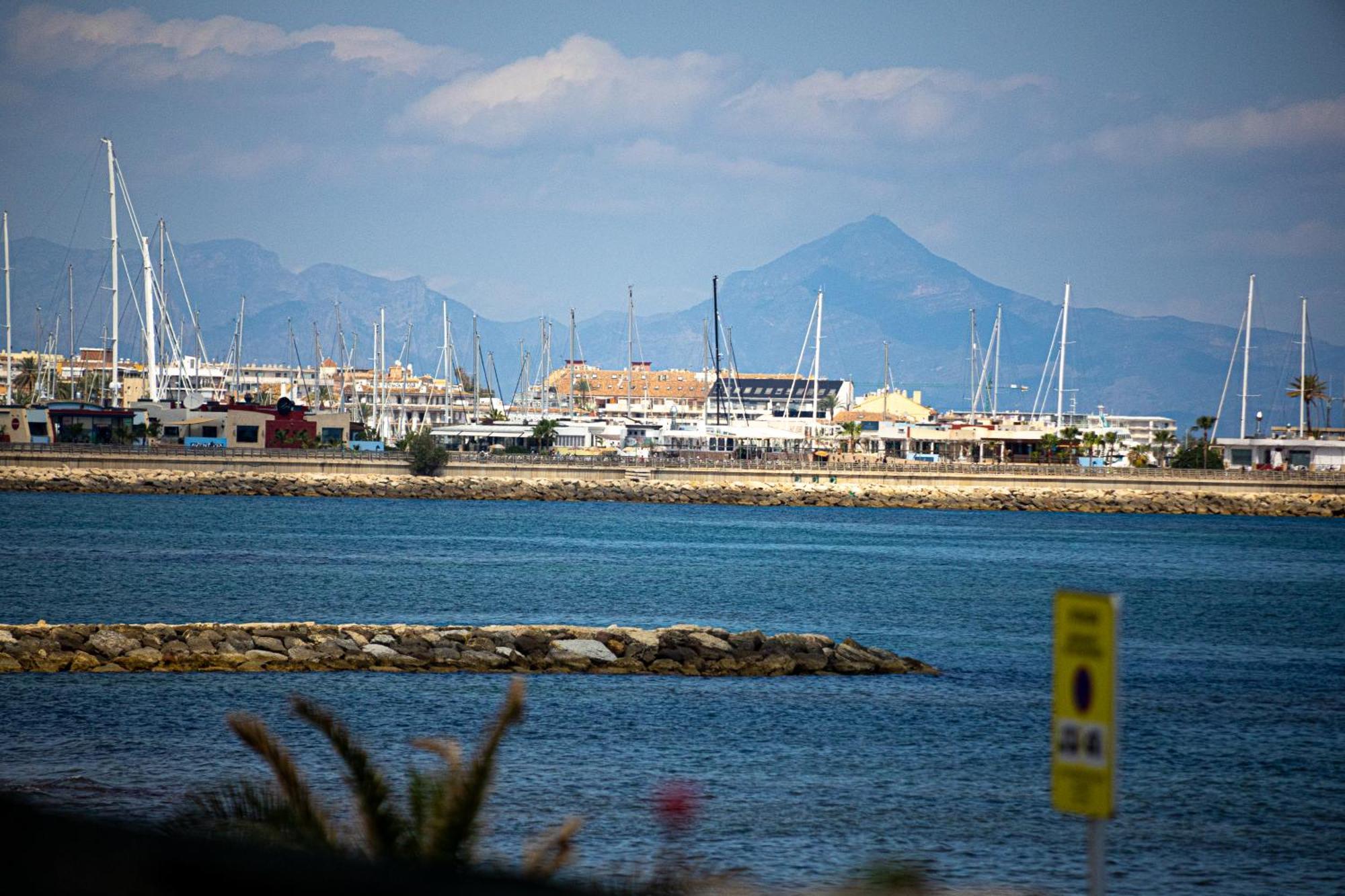 Vistas Y Terraza Panoramica Frente Al Mar En Denia, Rotas Apartamento *