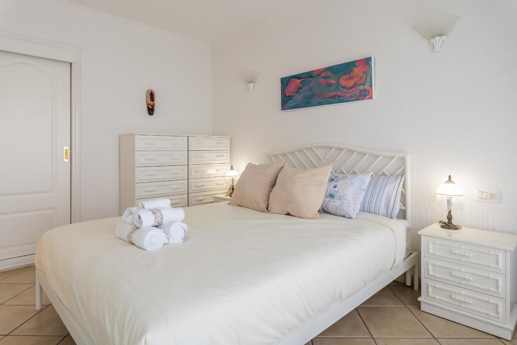 Exclusive Sea Views Villamar - Big Terrace & Pool Apartamento