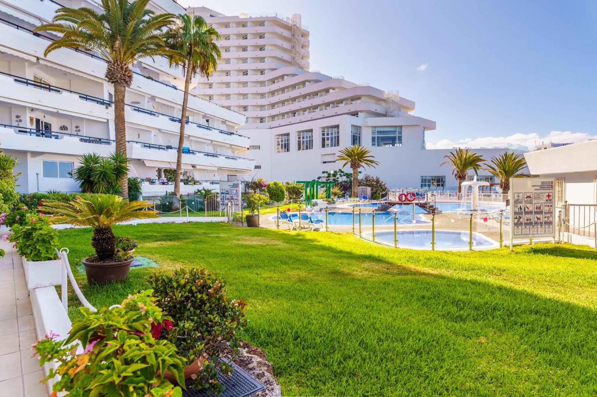 Exclusive Sea Views Villamar - Big Terrace & Pool Apartamento