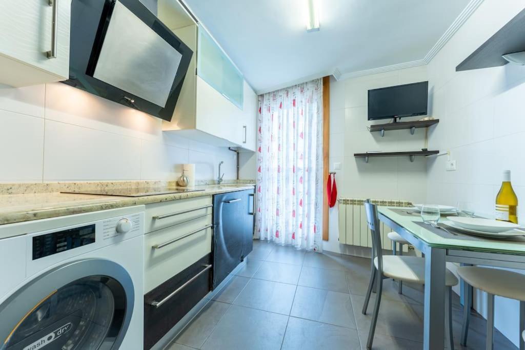 En El Corazon De La Ciudad Con Parking Apartamento
