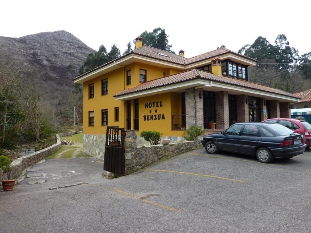 Benzua 2* Villanueva de Ardisana