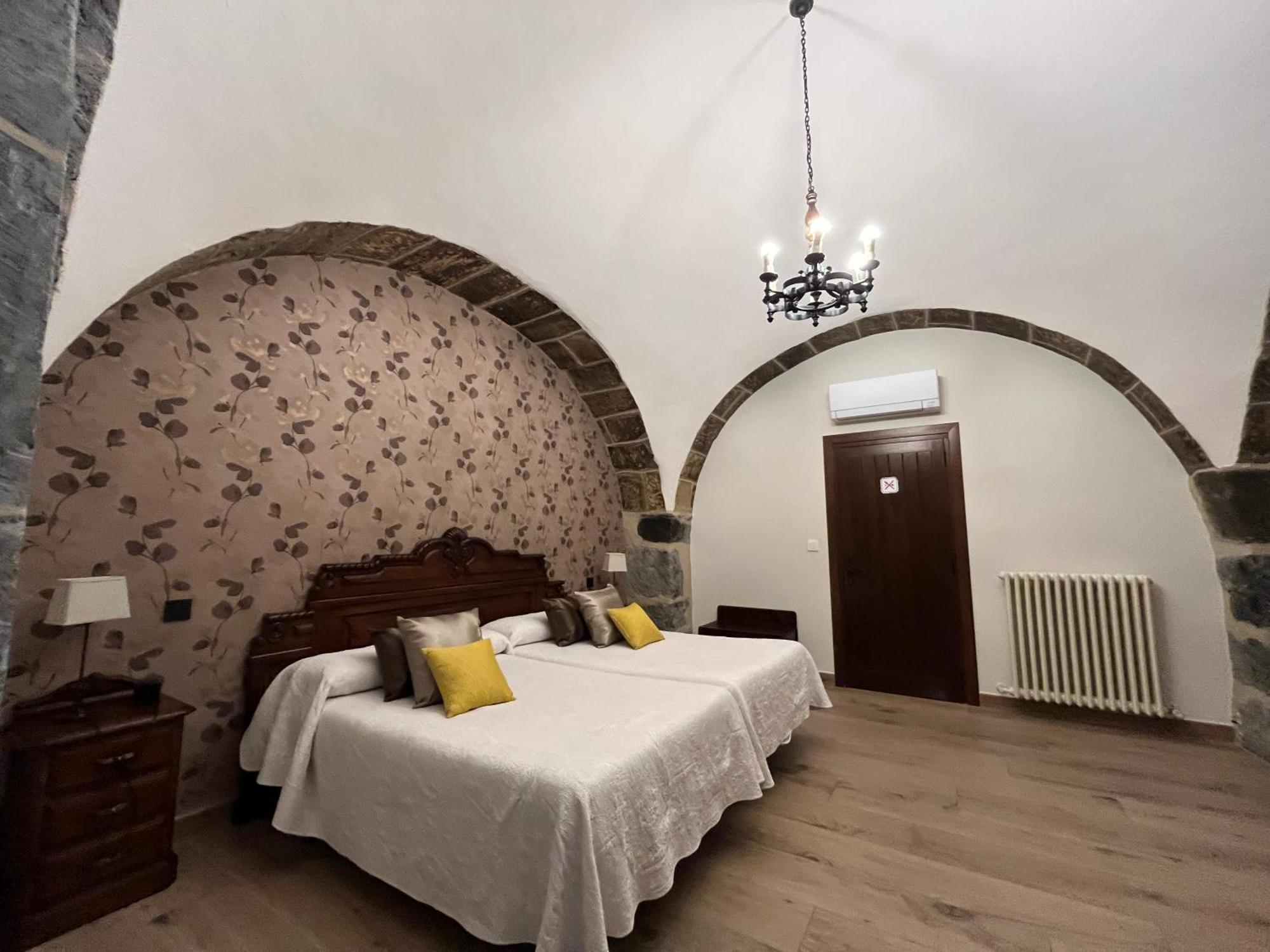 Hotel Larranaga