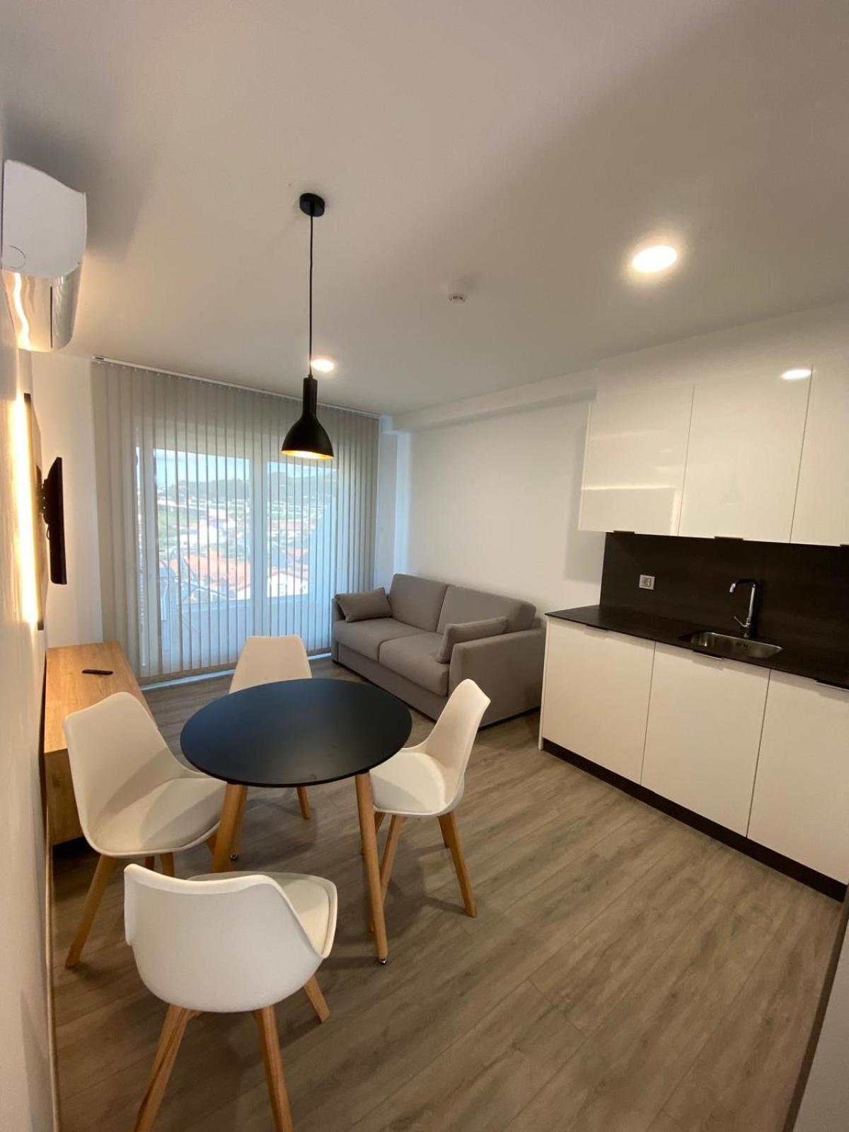 Riveiro Apartment