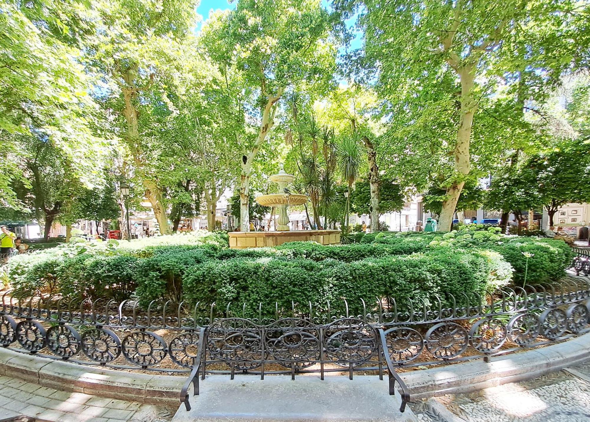 Apartamento Apartasuite Deluxe Centro Histórico ático Tranquilo Con Terrazas A Pie De Calle Granada