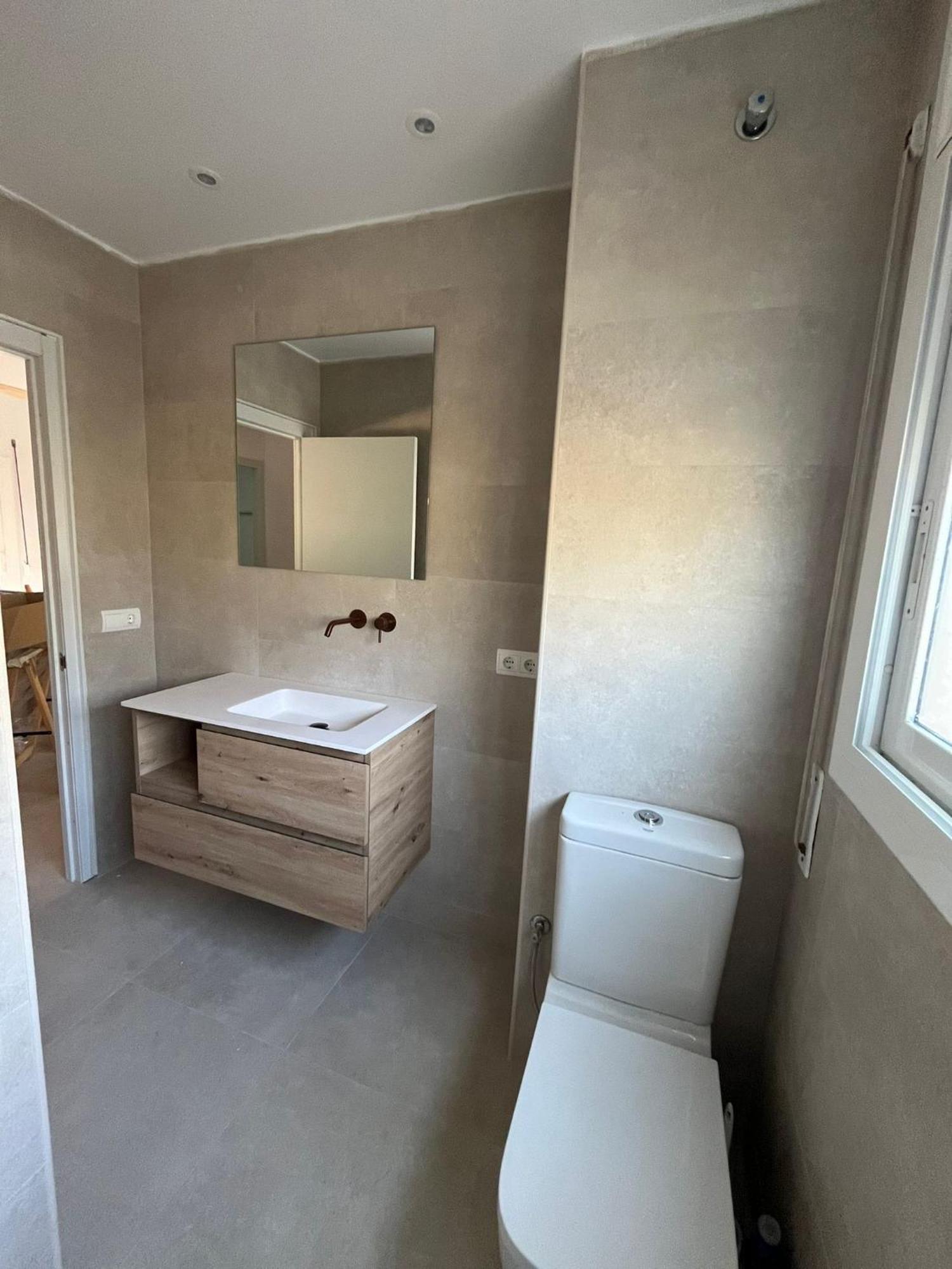- Piso Reformado Con Piscina, Wifi Y Parking Gratuito Apartamento