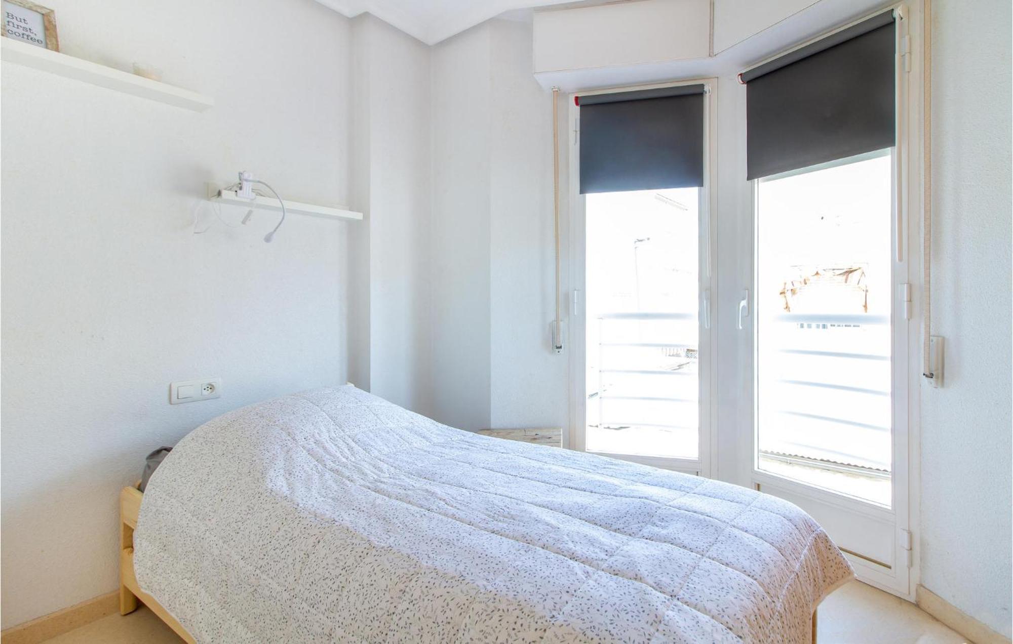 2 Bedroom Lovely In Santa Pola