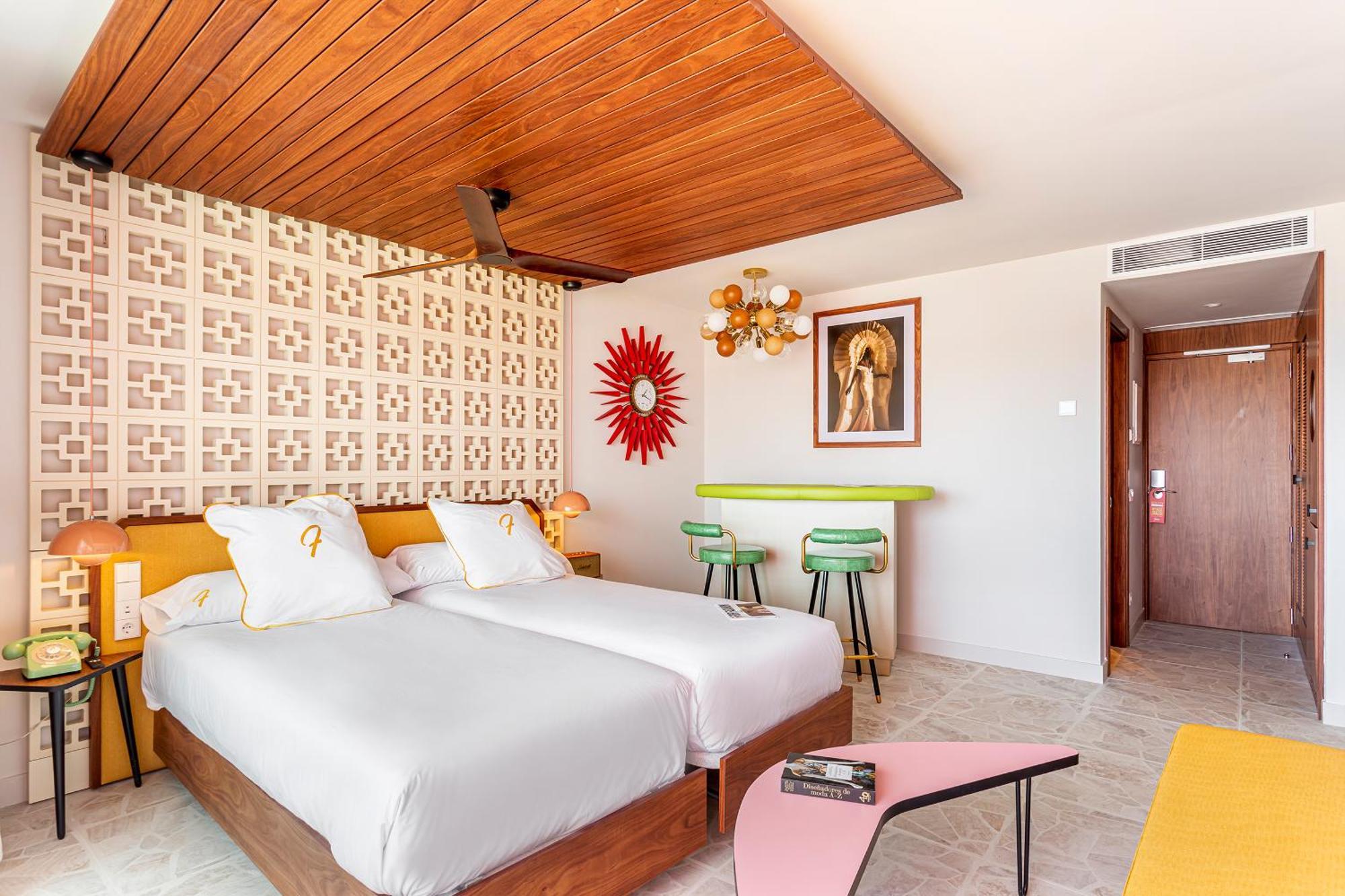 Hotel Felices Ibiza 4*