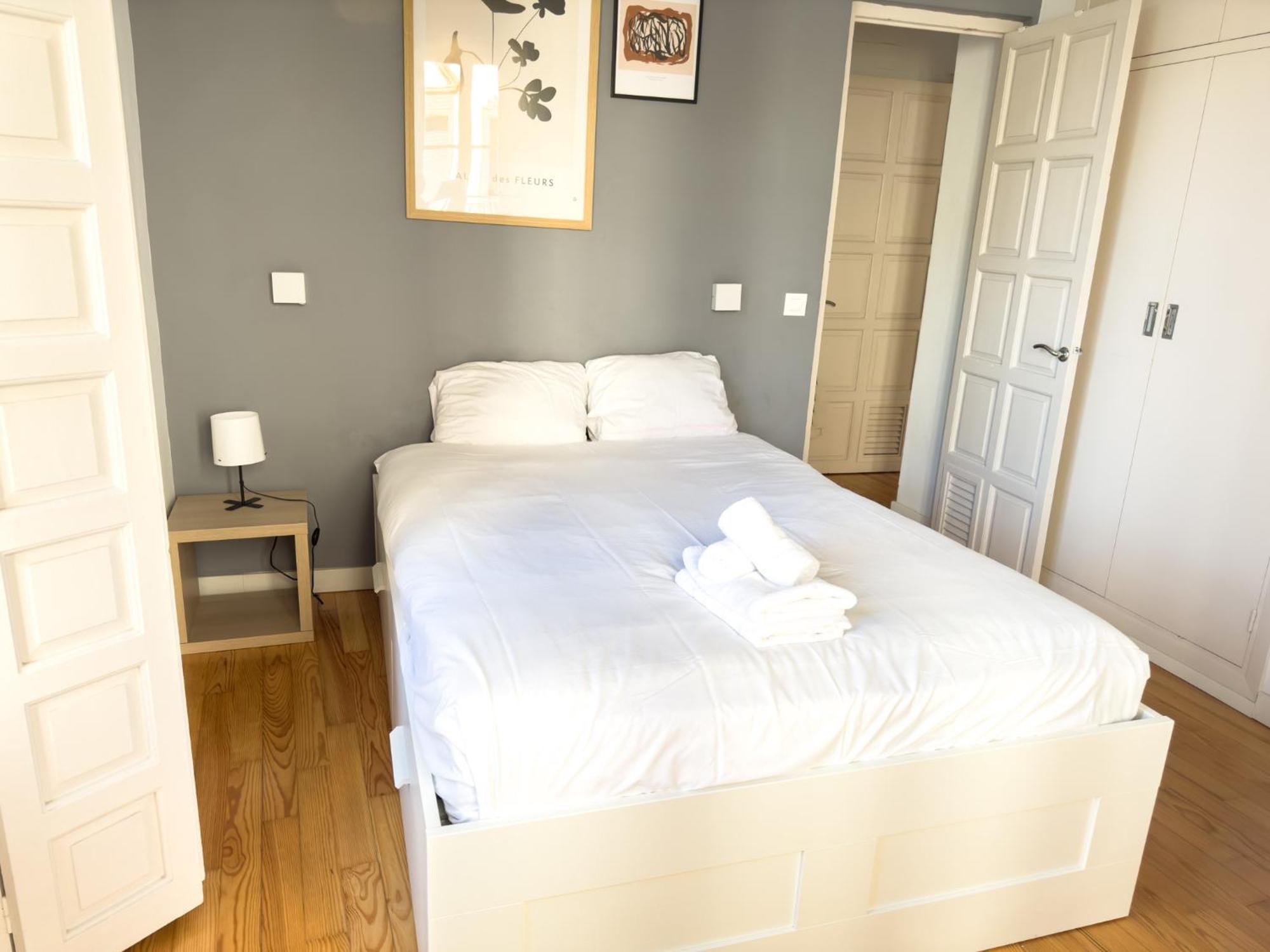 Stylish 1br Apt, Ac, Near Sight, Private Parking Opt *