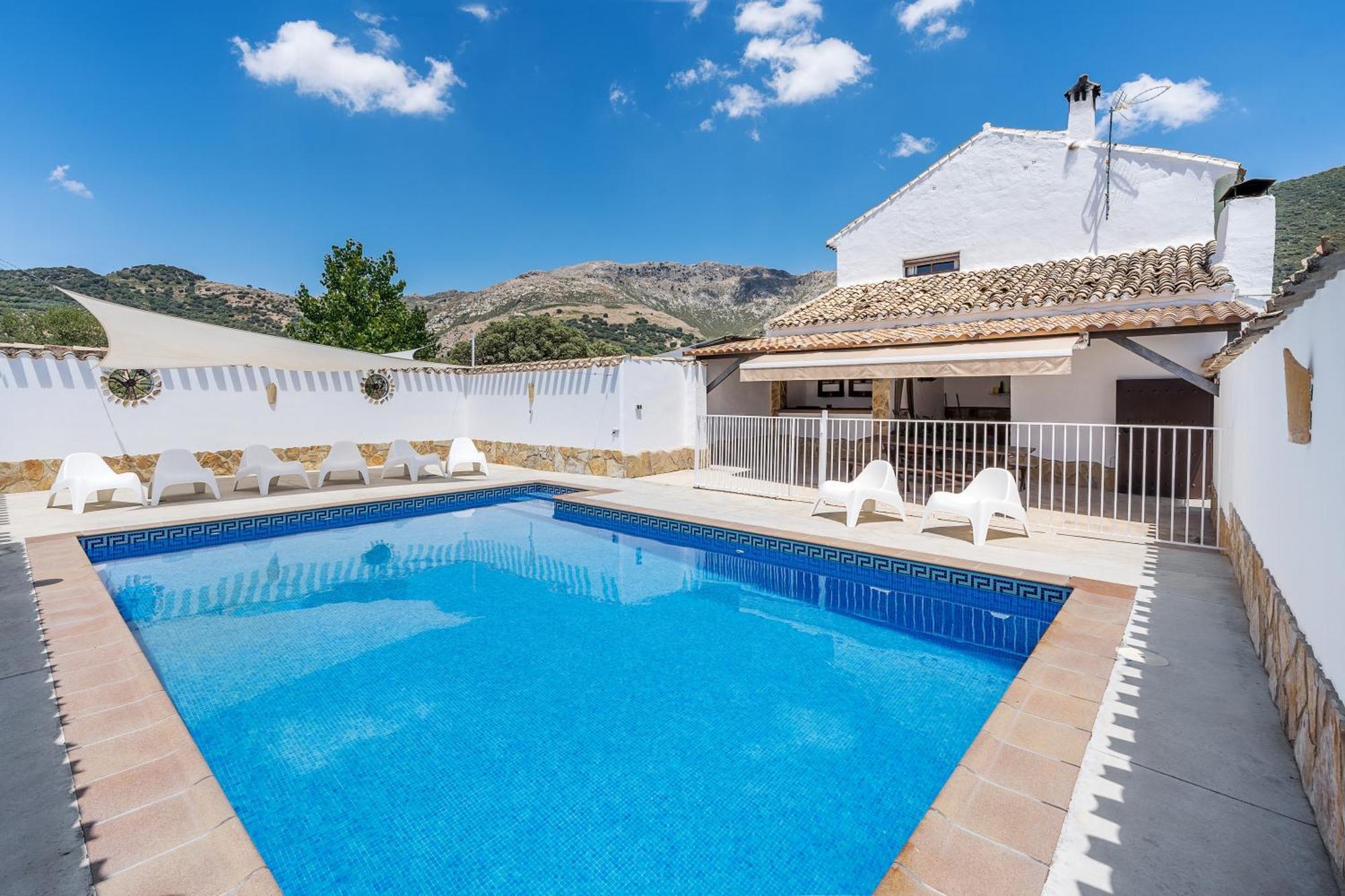 Cortijo El Llano Priego De Cordoba