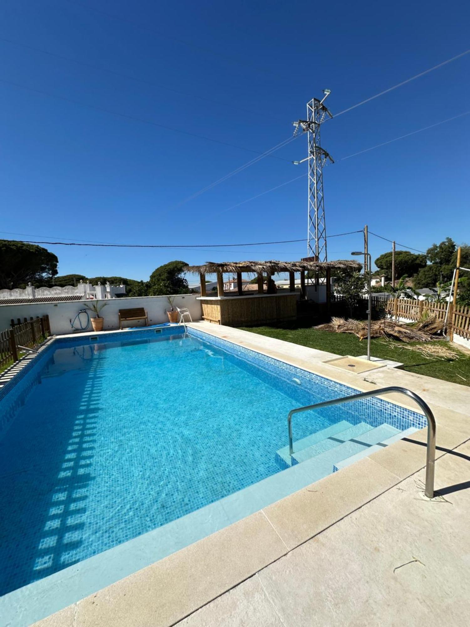 Paraiso De La Luz 7 Bedrooms, Swimming Pool & 4 Bathrooms Villa *